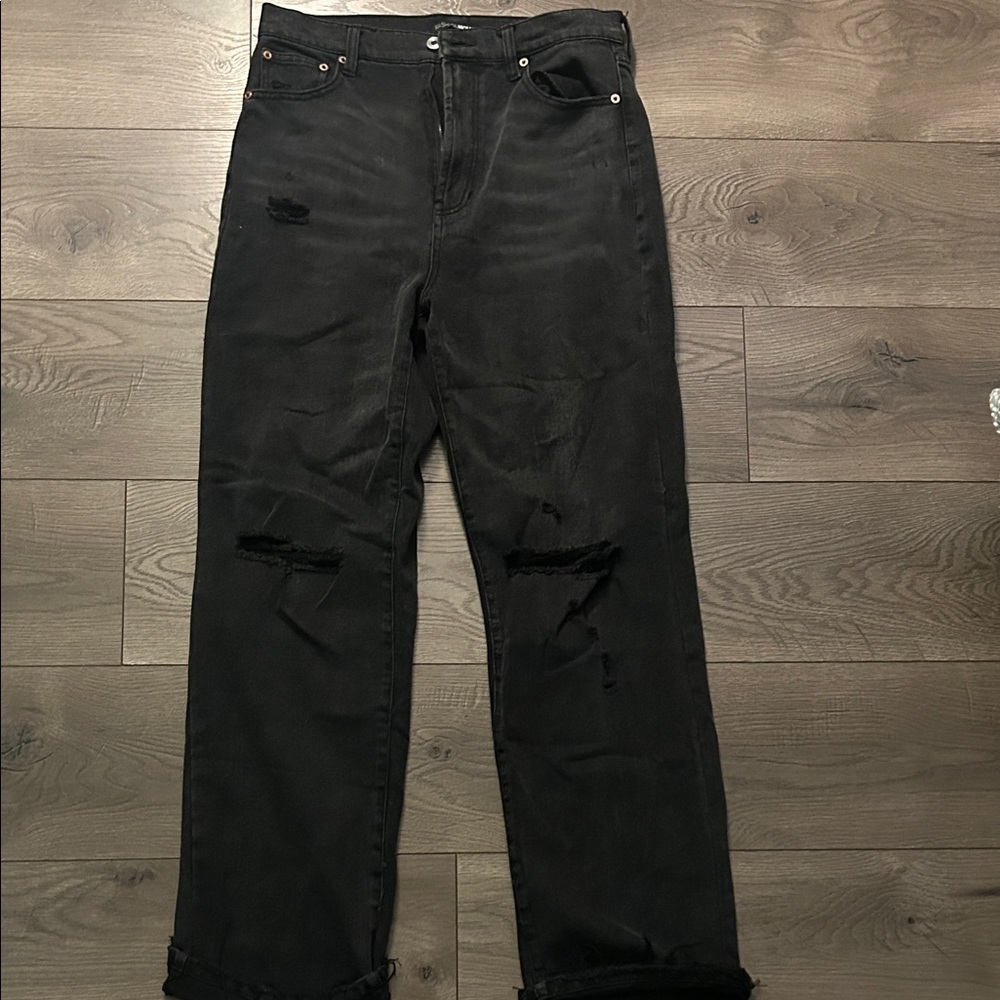 Women’s Black Distressed Straight Jeans